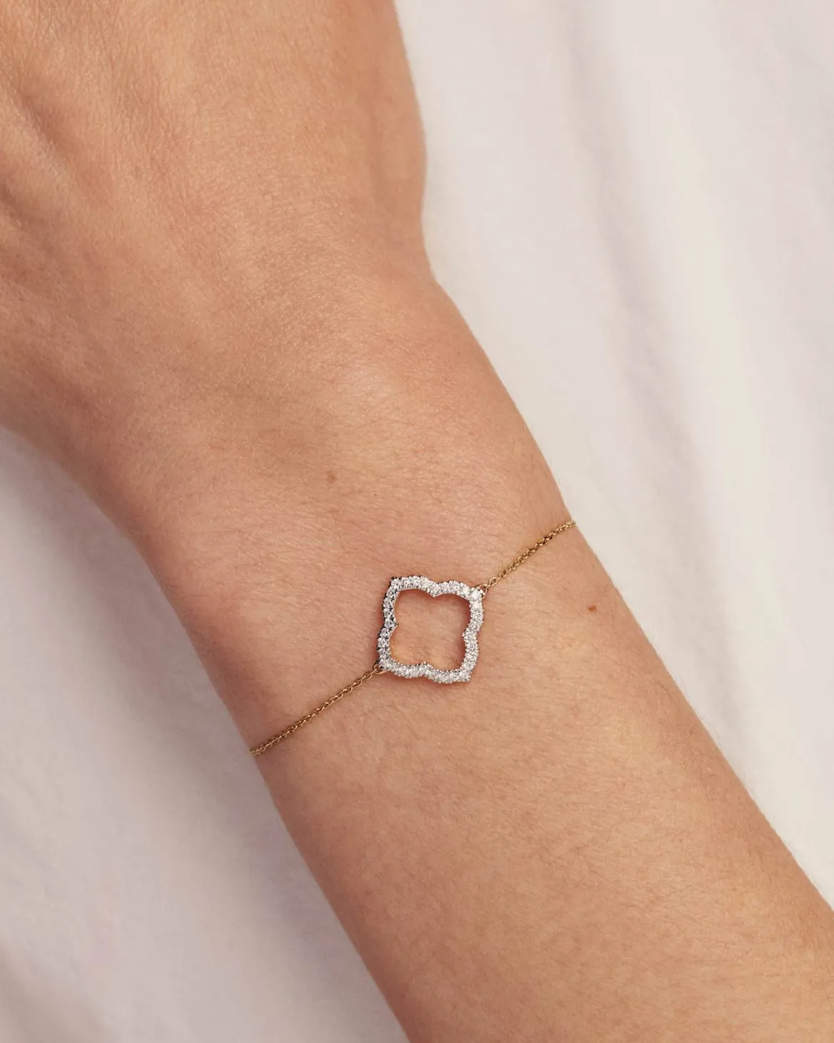 0.25 ct Lab Grown Diamond Dira 14k Yellow Gold Open Frame Delicate Chain Bracelet