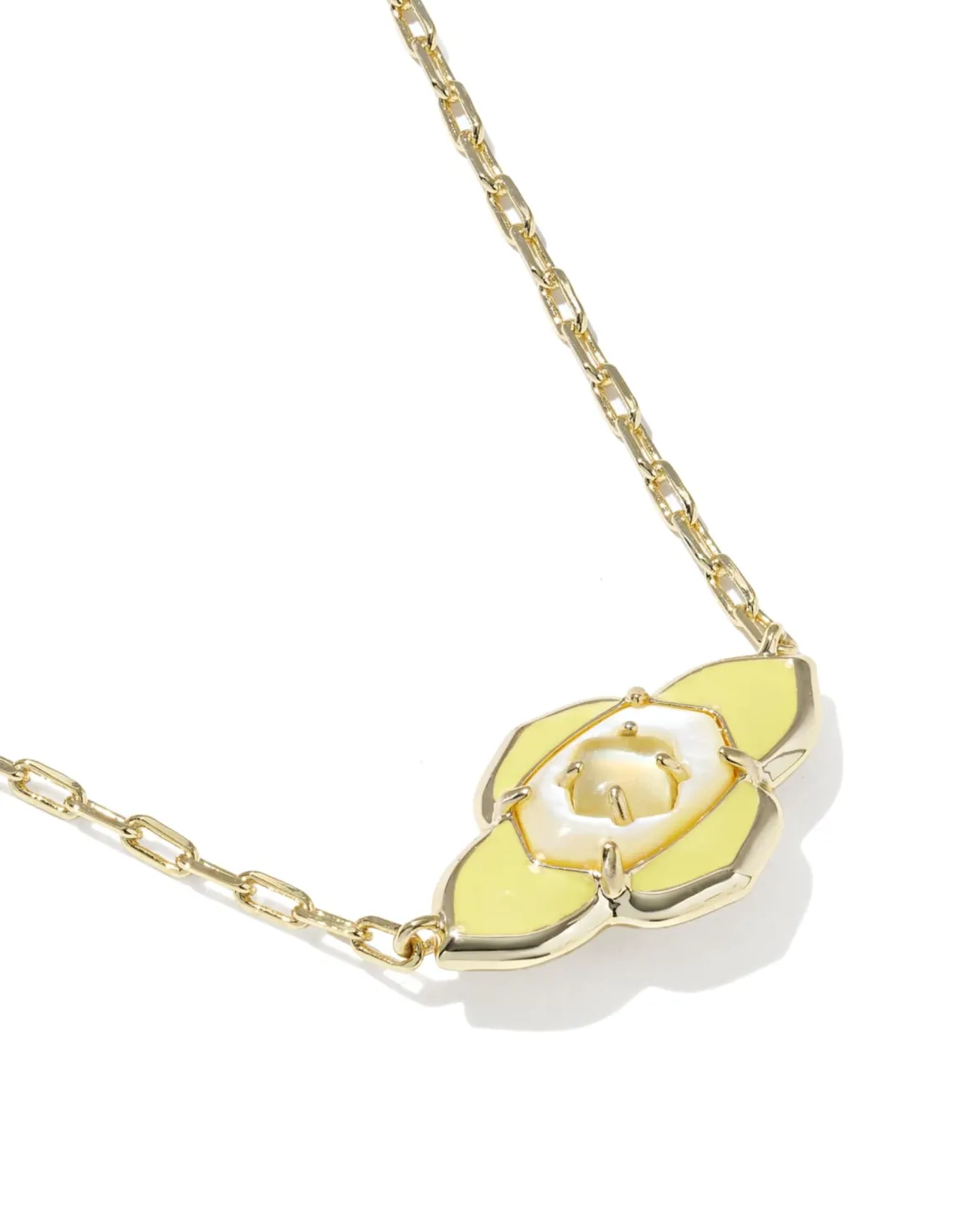 Abbie Medallion Gold Short Pendant Necklace