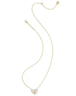 Ari Heart Letter J Gold Short Pendant Necklace