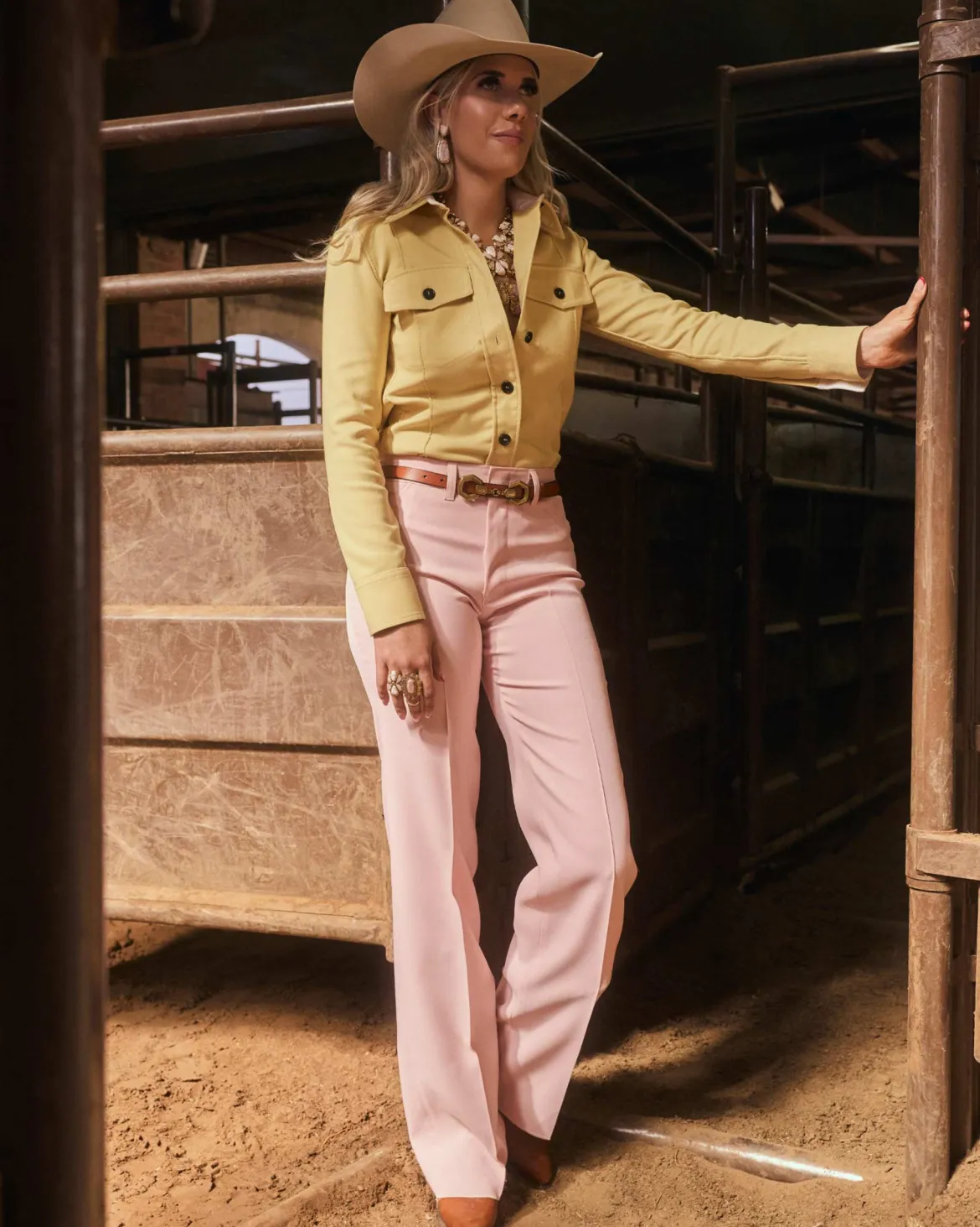Beau Horse Bit Vintage Gold Belt in Tan