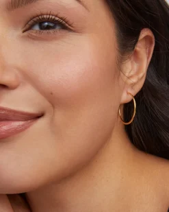 Keeley 25mm Small Hoop Earrings in 18k Gold Vermeil