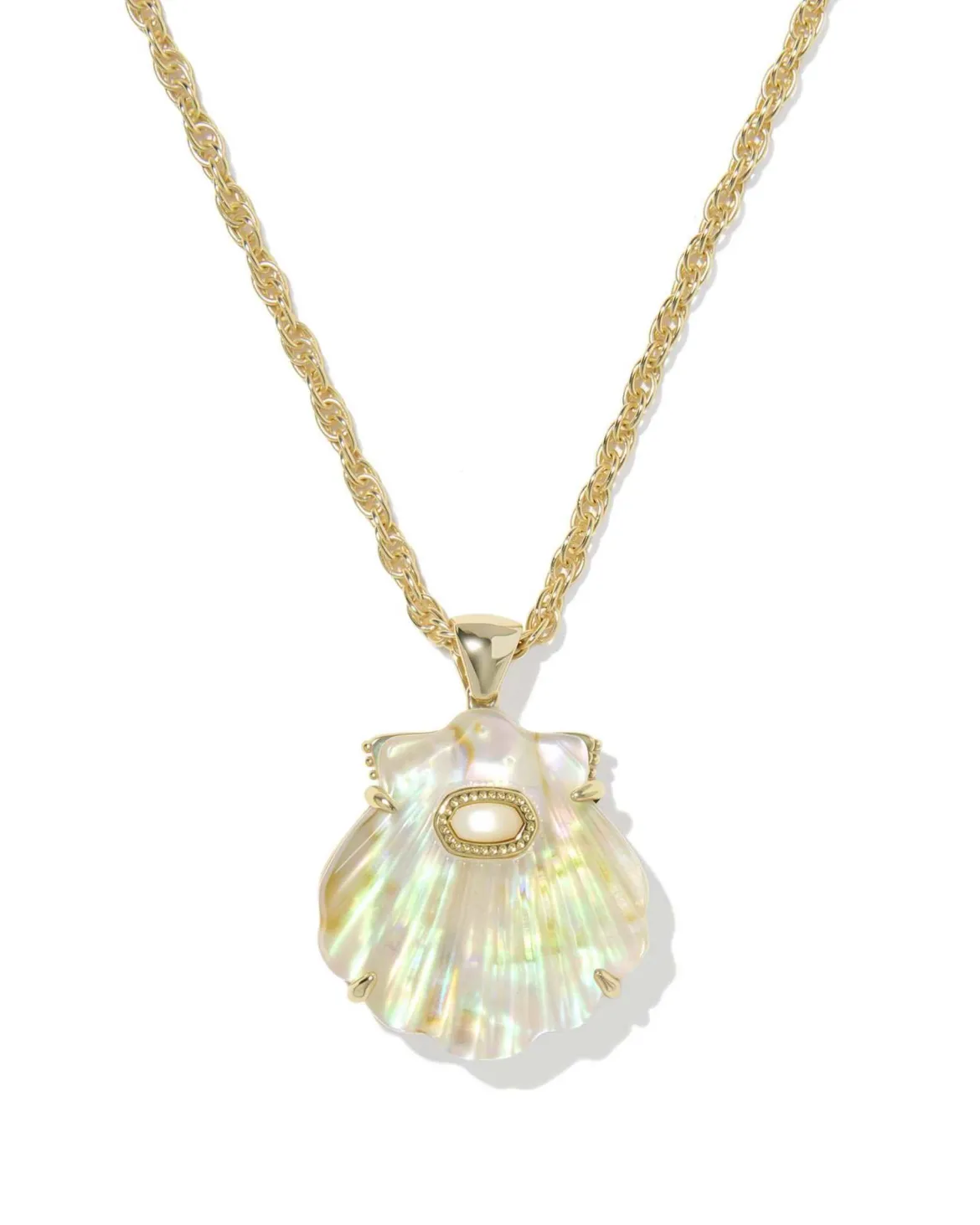 Lucia Shell Gold Short Pendant Necklace