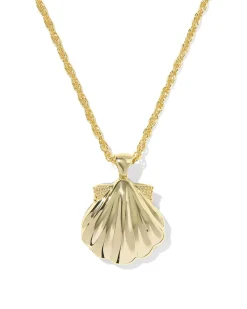 Lucia Shell Gold Short Pendant Necklace